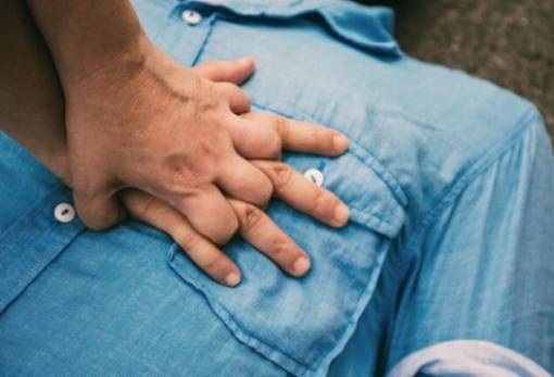 Όταν η ανθρωπιά και η γνώση κρατούν άρρηκτη την «κλωστή» της ζωής