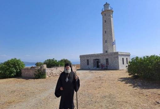 Τον φάρο της Κρανάης επισκέφθηκε ο Μητροπολίτης Μάνης