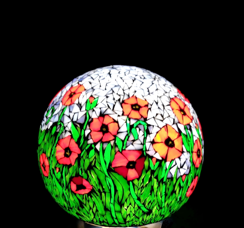 &laquo;&Eta; &zeta;&omega;ή &epsilon;ί&nu;&alpha;&iota; &alpha;&pi;&lambda;ή &kappa;&alpha;&iota; &mu;&pi;&omicron;&rho;&epsilon;ί &omicron; &kappa;ό&sigma;&mu;&omicron;&sigmaf; &nu;&alpha; &epsilon;ί&nu;&alpha;&iota; &epsilon;&upsilon;&tau;&upsilon;&chi;&iota;&sigma;&mu;έ&nu;&omicron;&sigmaf; &mu;&epsilon; &alpha;&pi;&lambda;ά &pi;&rho;ά&gamma;&mu;&alpha;&tau;&alpha;&raquo;.