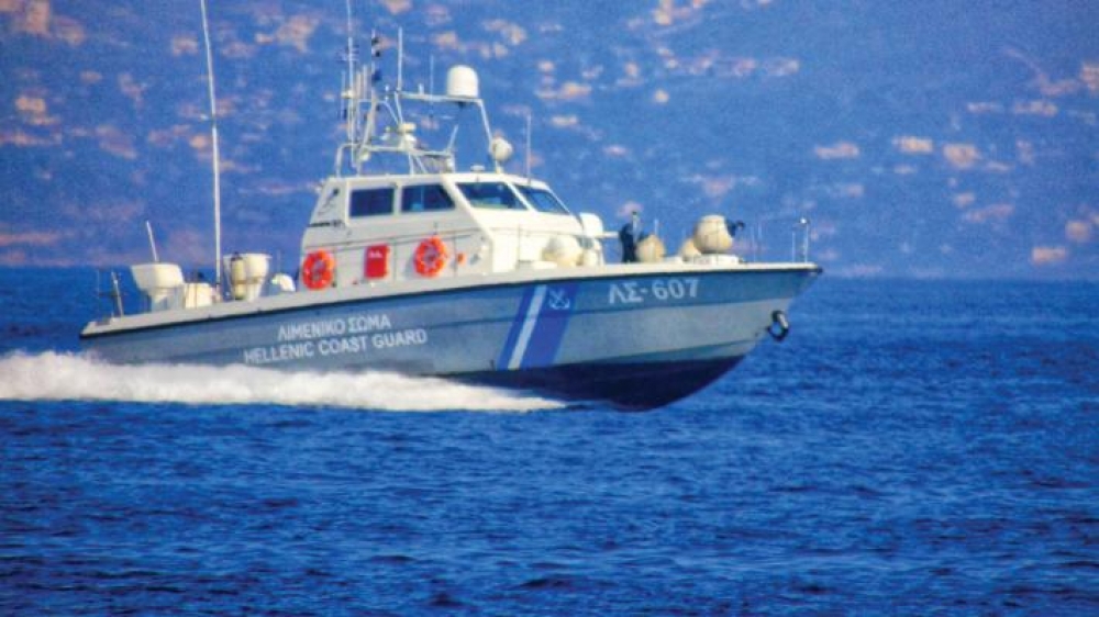 Εισροή υδάτων σε σκάφος στο Μέζαπο