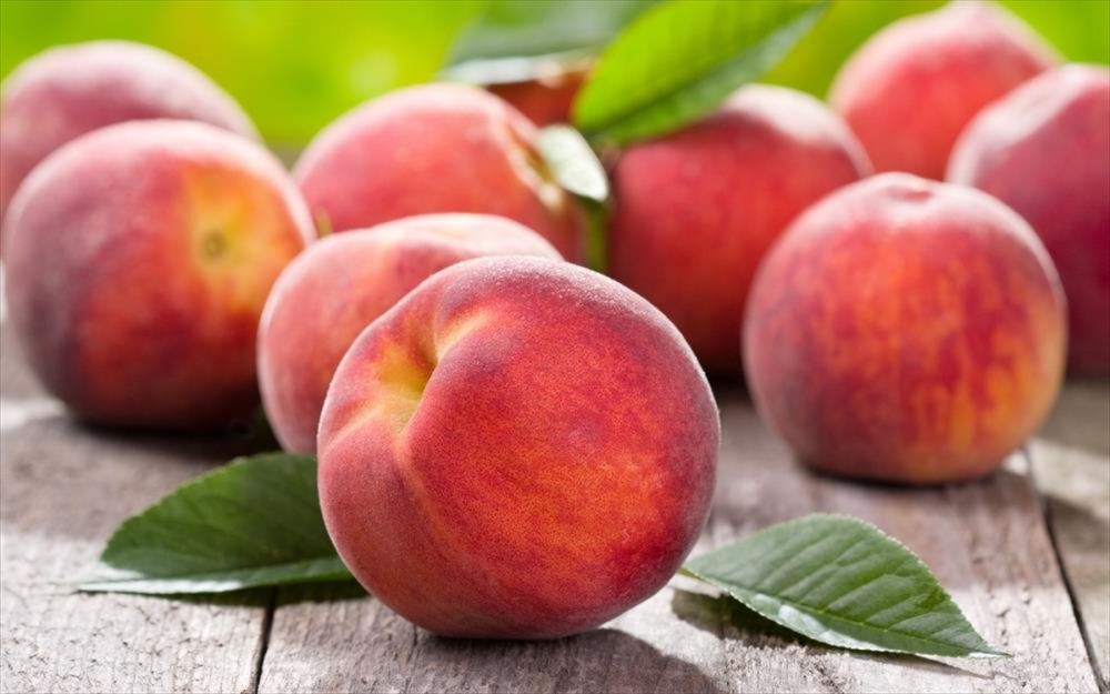 Δωρεάν διανομή ροδάκινων από τον Σύλλογο Τρίτεκνων Ν. Λακωνίας