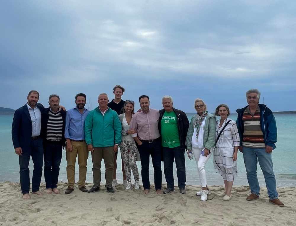 &Eta; &Epsilon;&lambda;&alpha;&phi;ό&nu;&eta;&sigma;&omicron;&sigmaf; Eco &sigma;&tau;&omicron; &epsilon;&pi;ί&kappa;&epsilon;&nu;&tau;&rho;&omicron; &tau;&eta;&sigmaf; &Epsilon;&beta;&delta;&omicron;&mu;ά&delta;&alpha;&sigmaf; &Omega;&kappa;&epsilon;&alpha;&nu;ώ&nu; &tau;&omicron;&upsilon; &Mu;&omicron;&nu;&alpha;&kappa;ό