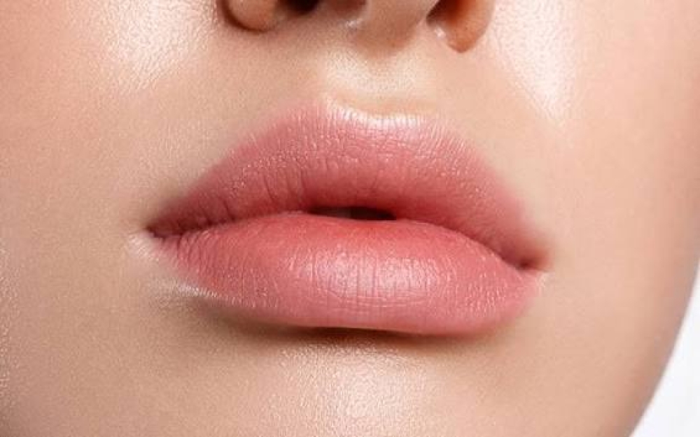 &Tau;&omicron; makeup trick &pi;&omicron;&upsilon; &chi;&alpha;&rho;ί&zeta;&epsilon;&iota; &pi;&iota;&omicron; &gamma;&epsilon;&mu;ά&tau;&alpha; &chi;&epsilon;ί&lambda;&eta; &chi;&omega;&rho;ί&sigmaf; filler