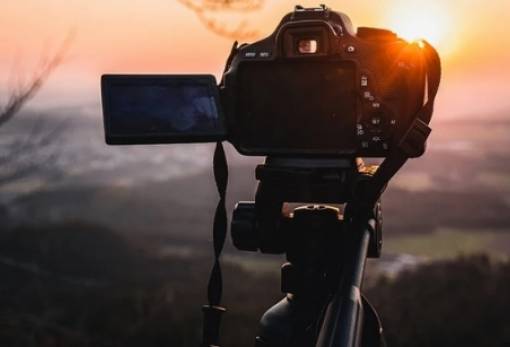 Την… «πυροβόλησε» στην Τρύπη