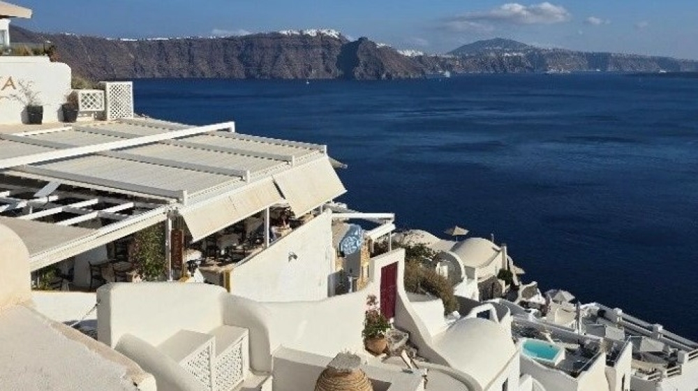 Ελληνικός τουρισμός: Έσοδα 16,7 δισ. ευρώ στο 8μηνο