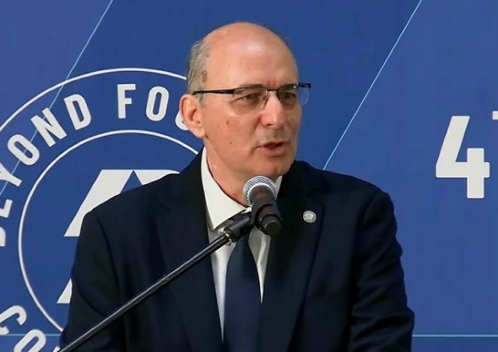 &Epsilon;&kappa;&pi;&rho;ό&sigma;&omega;&pi;&omicron;&sigmaf; &tau;&eta;&sigmaf; &Epsilon;&Pi;&Omicron; &omicron; &Pi;. &Kappa;&alpha;&rho;&rho;ά&sigmaf; &sigma;&tau;&omicron; &laquo;Beyond Football Conference&raquo;