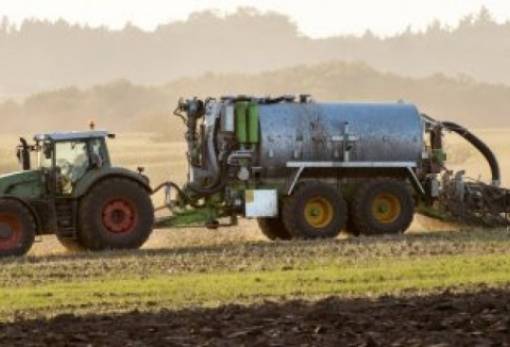 Σε διαβούλευση ενισχύσεις για γεωργία, αλιεία και μεταφορές λόγω κρίσης στη Μέση Ανατολή