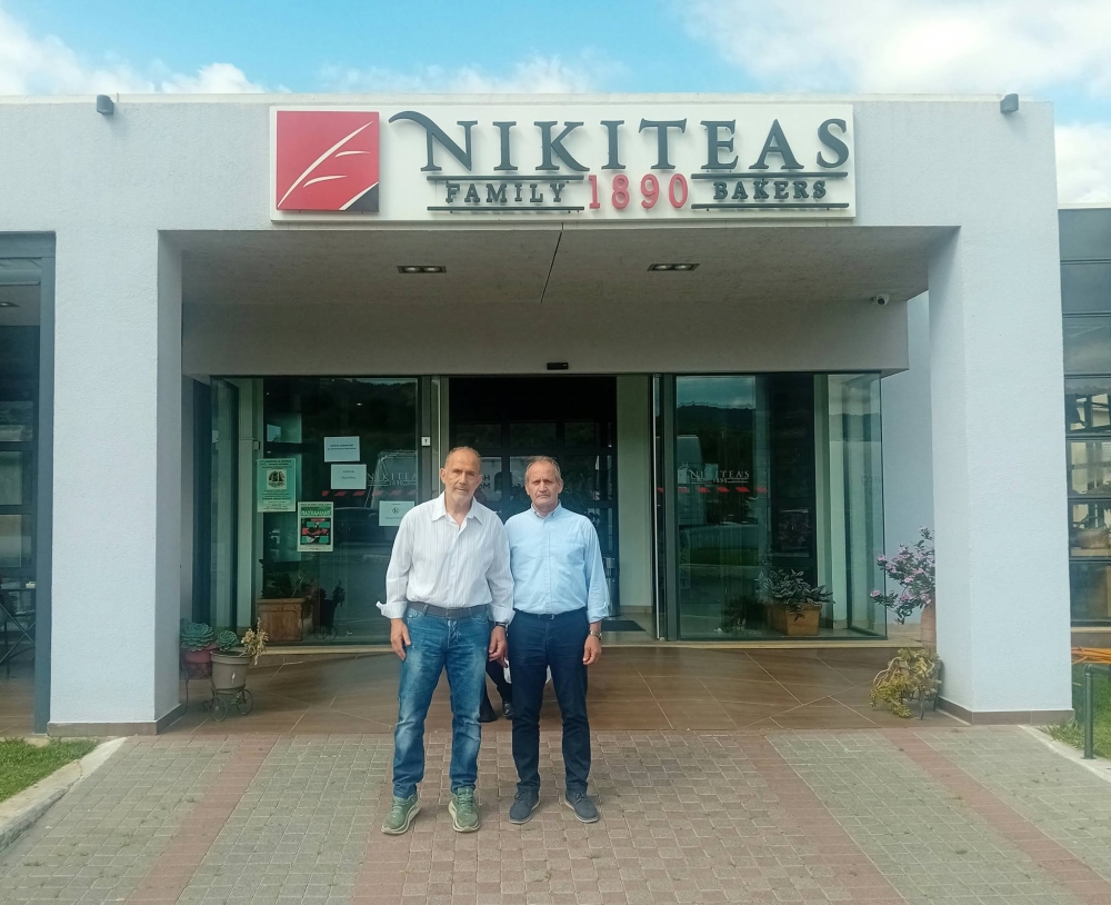 &Eta; &iota;&sigma;&tau;&omicron;&rho;ί&alpha; &tau;&eta;&sigmaf; &omicron;&iota;&kappa;&omicron;&gamma;έ&nu;&epsilon;&iota;&alpha;&sigmaf; &Nu;&iota;&kappa;&eta;&tau;έ&alpha; &kappa;&alpha;&iota; &eta; &pi;&alpha;&rho;&alpha;&kappa;&alpha;&tau;&alpha;&theta;ή&kappa;&eta; &tau;&eta;&sigmaf; &phi;&omicron;&upsilon;&rho;&nu;&alpha;&rho;&omicron;&sigma;ύ&nu;&eta;&sigmaf;