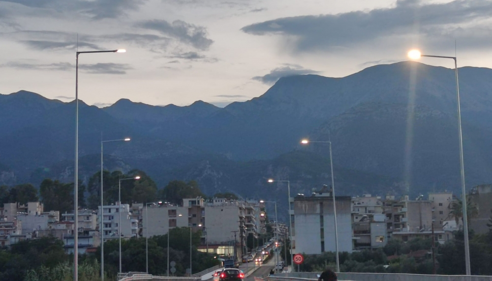 Επανήλθε ο φωτισμός στη νέα είσοδο Σπάρτης