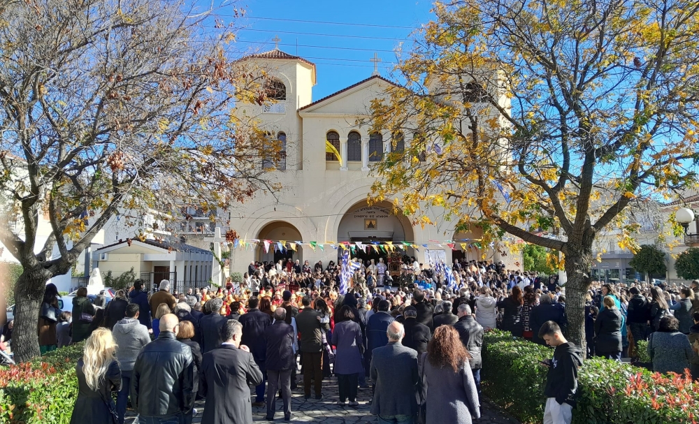 &Lambda;&alpha;&mu;&pi;&rho;ό&sigmaf; &epsilon;&omicron;&rho;&tau;&alpha;&sigma;&mu;ό&sigmaf; &sigma;&tau;&eta; &Sigma;&pi;ά&rho;&tau;&eta; &gamma;&iota;&alpha; &tau;&omicron;&nu; &pi;&omicron;&lambda;&iota;&omicron;ύ&chi;&omicron; &tau;&eta;&sigmaf; Ό&sigma;&iota;&omicron; &Nu;ί&kappa;&omega;&nu;&alpha; &tau;&omicron;&nu; &laquo;&Mu;&epsilon;&tau;&alpha;&nu;&omicron;&epsilon;ί&tau;&epsilon;&raquo;