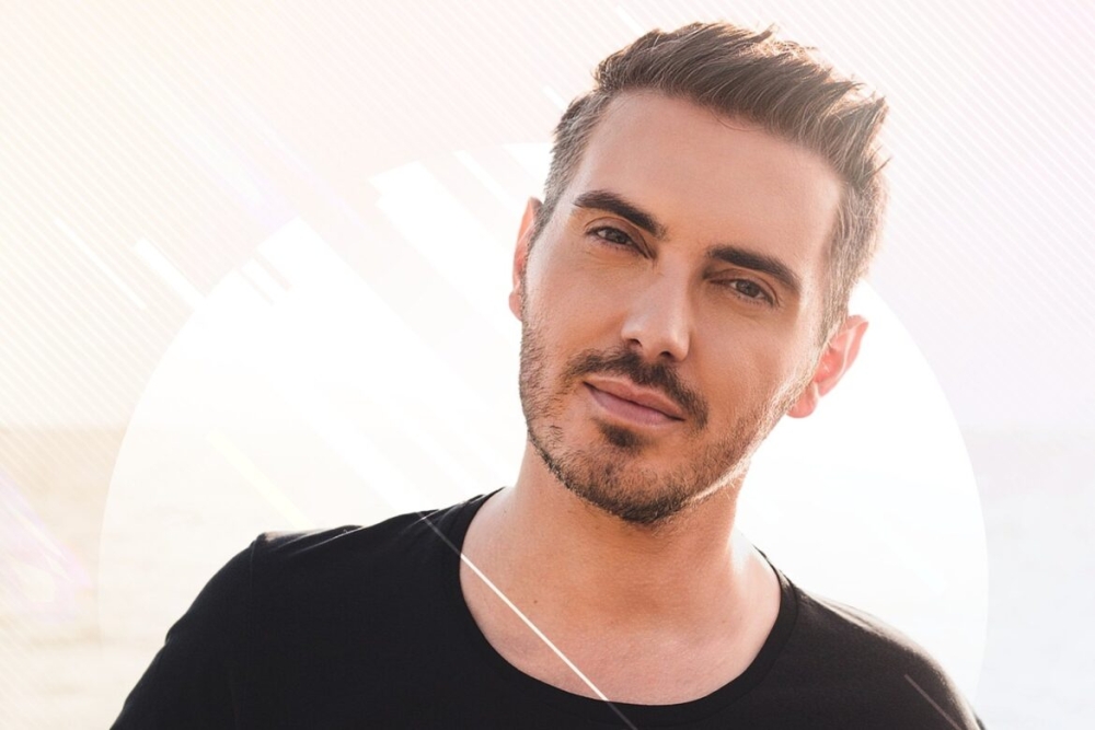 &Mu;&epsilon;&gamma;ά&lambda;&eta; &sigma;&upsilon;&nu;&alpha;&upsilon;&lambda;ί&alpha; &tau;&omicron;&upsilon; &Mu;&iota;&chi;ά&lambda;&eta; &Chi;&alpha;&tau;&zeta;&eta;&gamma;&iota;ά&nu;&nu;&eta; &sigma;&tau;&omicron; &Sigma;&alpha;ϊ&nu;&omicron;&pi;&omicron;ύ&lambda;&epsilon;&iota;&omicron;