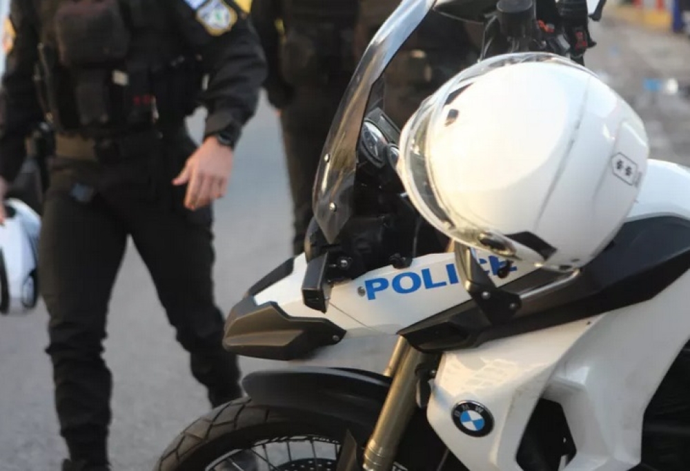 &laquo;&Phi;ύ&lambda;&lambda;&omicron; &kappa;&alpha;&iota; &phi;&tau;&epsilon;&rho;ό&raquo; &xi;&alpha;&nu;ά &eta; &Pi;&epsilon;&lambda;&omicron;&pi;ό&nu;&nu;&eta;&sigma;&omicron;&sigmaf; &alpha;&pi;ό &tau;&eta;&nu; &Epsilon;&Lambda;&Alpha;&Sigma;