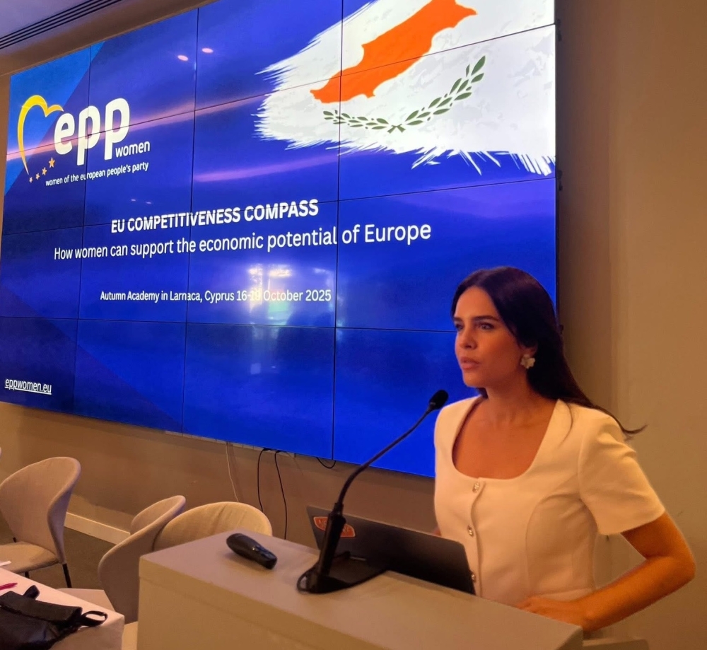 Εκπρόσωπος της Ελλάδας στη Σύνοδο του Ευρωπαϊκού Λαϊκού Κόμματος η Χρ. Ατσιδάκου