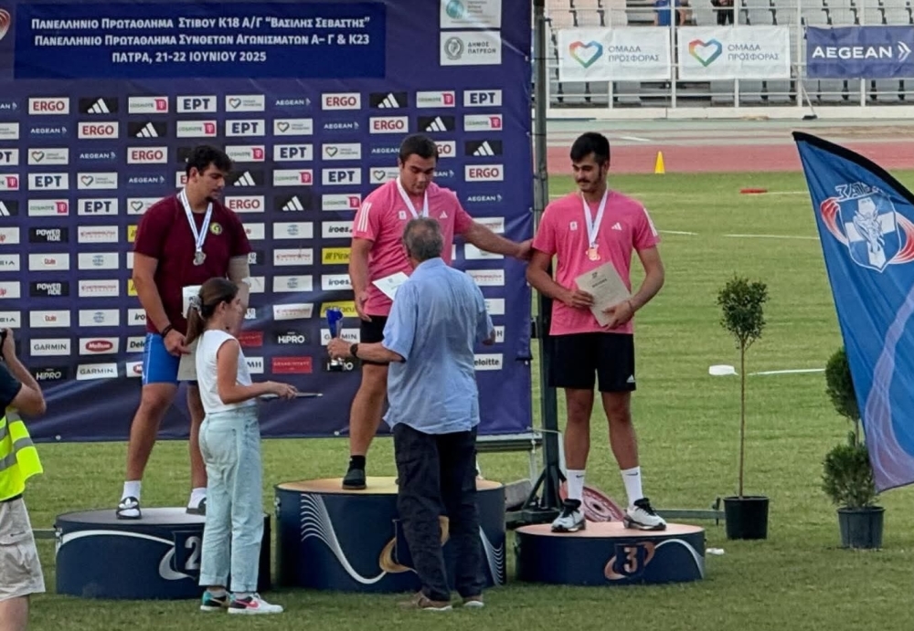 &Delta;&upsilon;&nu;&alpha;&mu;&iota;&kappa;ή &pi;&alpha;&rho;&omicron;&upsilon;&sigma;ί&alpha; &tau;&omicron;&upsilon; &Sigma;&pi;&alpha;&rho;&tau;&iota;&alpha;&tau;&iota;&kappa;&omicron;ύ &sigma;&tau;&omicron; &Pi;&alpha;&nu;&epsilon;&lambda;&lambda;ή&nu;&iota;&omicron; &pi;&rho;&omega;&tau;ά&theta;&lambda;&eta;&mu;&alpha; &Sigma;&tau;ί&beta;&omicron;&upsilon; &Kappa;18