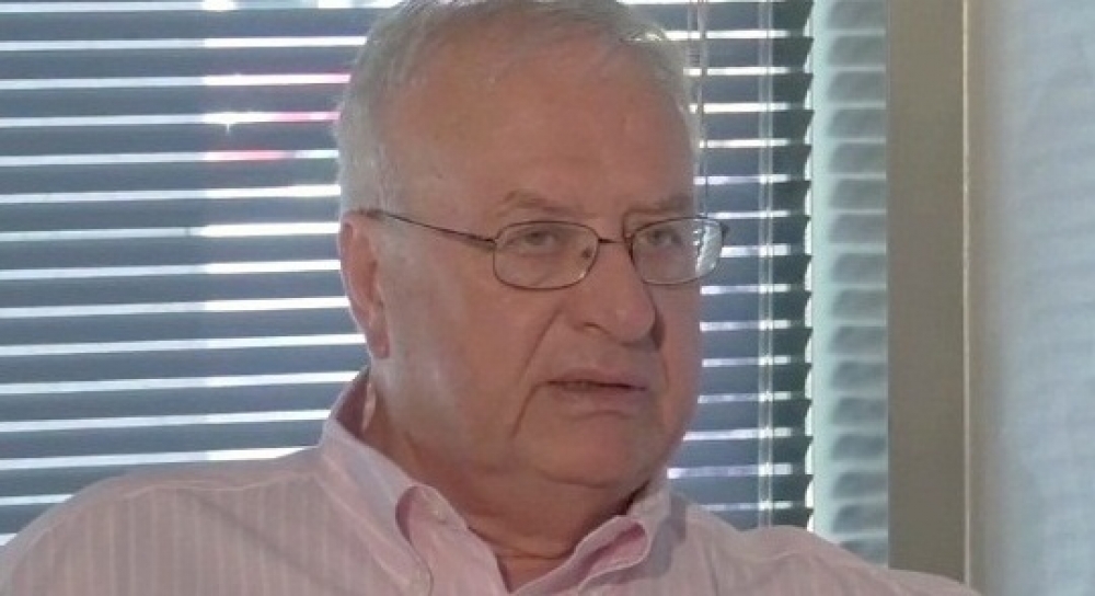 &laquo;Έ&chi;&omega; &delta;&upsilon;&nu;ά&mu;&epsilon;&iota;&sigmaf;, &epsilon;&mu;&pi;&epsilon;&iota;&rho;ί&alpha; &kappa;&alpha;&iota; &gamma;&nu;ώ&sigma;&eta; &nu;&alpha; &pi;&rho;&omicron;&sigma;&phi;έ&rho;&omega; &sigma;&tau;&eta; &Lambda;&alpha;&kappa;&omega;&nu;ί&alpha;&raquo;(VIDEO)