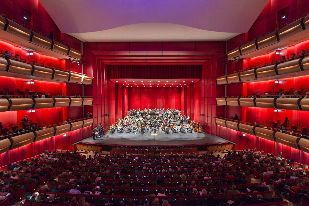 &Pi;&rho;&omicron;&pi;ώ&lambda;&eta;&sigma;&eta; &epsilon;&iota;&sigma;&iota;&tau;&eta;&rho;ί&omega;&nu; &gamma;&iota;&alpha; &tau;&eta;&nu; &Epsilon;&theta;&nu;&iota;&kappa;ή &Lambda;&upsilon;&rho;&iota;&kappa;ή &Sigma;&kappa;&eta;&nu;ή