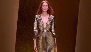 4 &tau;ά&sigma;&epsilon;&iota;&sigmaf; &gamma;&iota;&alpha; &nu;&alpha; &epsilon;ί&sigma;&alpha;&iota; &eta; &pi;&iota;&omicron; &kappa;&alpha;&lambda;&omicron;&nu;&tau;&upsilon;&mu;έ&nu;&eta; &sigma;&tau;&omicron; &rho;&epsilon;&beta;&epsilon;&gamma;&iota;ό&nu;