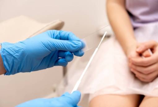 Επιστροφή στην καθημερινότητα: Γιατί ο Οκτώβριος είναι ο ιδανικός μήνας για γυναικολογικό check-up