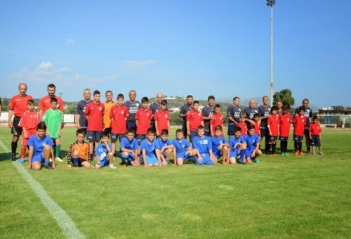 Οι παλαίμαχοι ποδοσφαιριστές στηρίζουν το Κοινωνικό Παντοπωλείο Δ. Ευρώτα