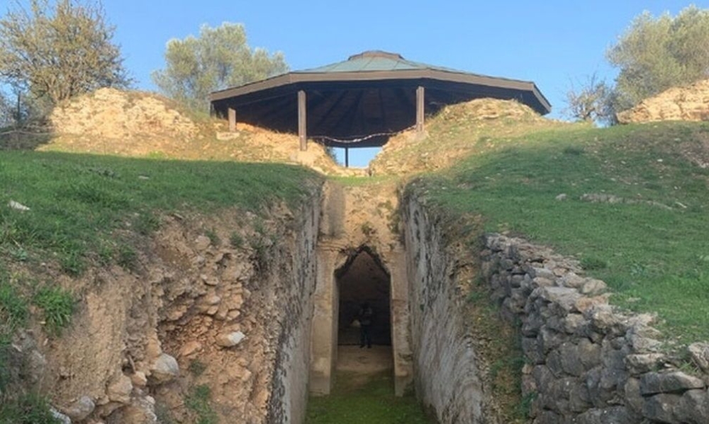 &Pi;&rho;ό&omicron;&delta;&omicron;&sigmaf;&hellip; &epsilon;&iota;&kappa;&omicron;&nu;&iota;&kappa;ή &sigma;&tau;&eta;&nu; &Alpha;&rho;&chi;&alpha;ί&alpha; &Pi;&epsilon;&lambda;&lambda;ά&nu;&alpha;