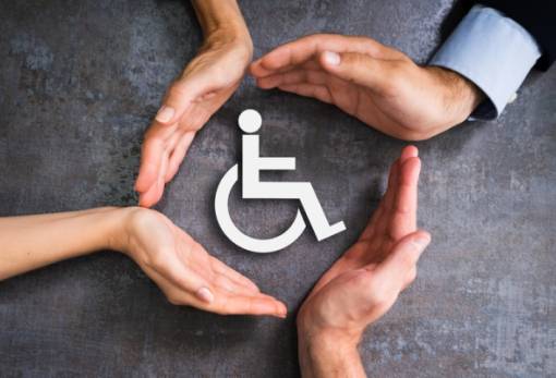 Προσωπικός βοηθός για άτομα με αναπηρία: Άνοιξαν οι αιτήσεις για τους ψυχολόγους