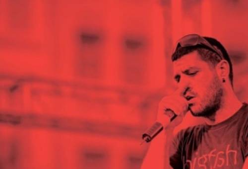 «Δεν ξεχνάμε τον Παύλο Φύσσα»: Αντιφασιστική εξόρμηση της ΚΝΕ στη Σπάρτη