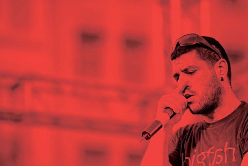 &laquo;&Delta;&epsilon;&nu; &xi;&epsilon;&chi;&nu;ά&mu;&epsilon; &tau;&omicron;&nu; &Pi;&alpha;ύ&lambda;&omicron; &Phi;ύ&sigma;&sigma;&alpha;&raquo;: &Alpha;&nu;&tau;&iota;&phi;&alpha;&sigma;&iota;&sigma;&tau;&iota;&kappa;ή &epsilon;&xi;ό&rho;&mu;&eta;&sigma;&eta; &tau;&eta;&sigmaf; &Kappa;&Nu;&Epsilon; &sigma;&tau;&eta; &Sigma;&pi;ά&rho;&tau;&eta;
