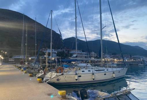 Έλκει το τουριστικό αγκυροβόλι η Λακωνία