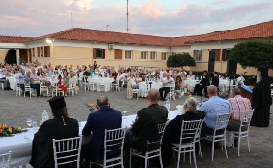 Ά&rho;&rho;&eta;&kappa;&tau;&omicron;&iota; &delta;&epsilon;&sigma;&mu;&omicron;ί &pi;&alpha;&tau;&rho;&iota;&omega;&tau;&iota;&sigma;&mu;&omicron;ύ, &pi;&rho;&omicron;&sigma;&phi;&omicron;&rho;ά&sigmaf;, &pi;ί&sigma;&tau;&eta;&sigmaf; &mu;&epsilon;&tau;&alpha;&xi;ύ &Epsilon;&kappa;&kappa;&lambda;&eta;&sigma;ί&alpha;&sigmaf;-&Delta;&iota;&alpha;&sigma;&pi;&omicron;&rho;ά&sigmaf;