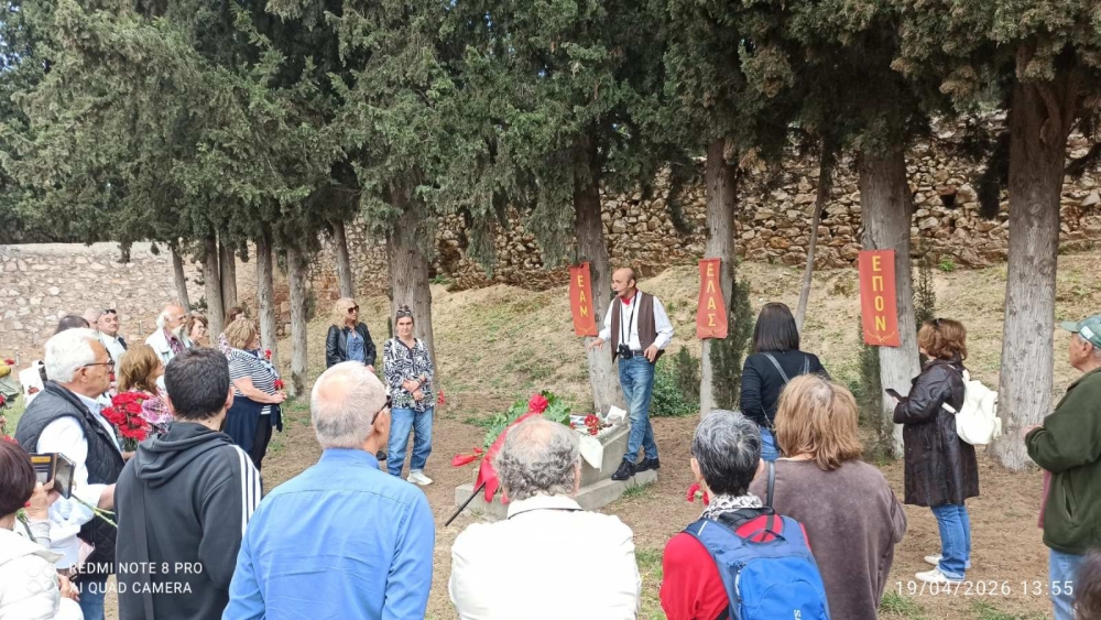 &Sigma;&tau;&alpha; &beta;ή&mu;&alpha;&tau;&alpha; &tau;&omicron;&upsilon; &Mu;ί&kappa;&eta; &Theta;&epsilon;&omicron;&delta;&omega;&rho;ά&kappa;&eta;: &Omicron;&iota; &sigma;&upsilon;&nu;&tau;&alpha;&xi;&iota;&omicron;ύ&chi;&omicron;&iota; &tau;&eta;&sigmaf; &Lambda;&alpha;&kappa;&omega;&nu;ί&alpha;&sigmaf; &tau;&iota;&mu;&omicron;ύ&nu; &tau;&omicron;&nu; &mu;&epsilon;&gamma;ά&lambda;&omicron; &delta;&eta;&mu;&iota;&omicron;&upsilon;&rho;&gamma;ό &sigma;&tau;&eta; &Zeta;ά&tau;&omicron;&upsilon;&nu;&alpha;