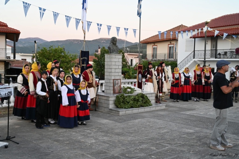 &Sigma;&tau;&eta;&nu; &alpha;&delta;&epsilon;&lambda;&phi;&omicron;&pi;&omicron;&iota;&eta;&mu;έ&nu;&eta; &Pi;ά&rho;&gamma;&alpha; &alpha;&nu;&tau;&iota;&pi;&rho;&omicron;&sigma;&omega;&pi;&epsilon;ί&alpha; &Mu;&alpha;&nu;&iota;&alpha;&tau;ώ&nu;