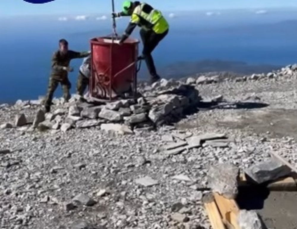 Ξαναστέκει αγέρωχο το εκκλησάκι του Αϊ-Λια στον Ταΰγετο