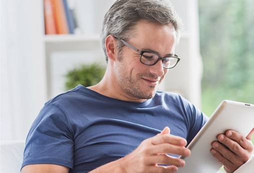 Yuvezzi: Πρωτοποριακό κολλύριο υπόσχεται λύση στην πρεσβυωπία