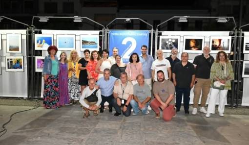 Ό&tau;&alpha;&nu; &tau;&omicron; &laquo;&delta;ύ&omicron;&raquo; &gamma;ί&nu;&epsilon;&tau;&alpha;&iota; &epsilon;&iota;&kappa;ό&nu;&alpha;: &Omicron; &laquo;&phi;&alpha;&kappa;ό&sigmaf;&raquo; &tau;&eta;&sigmaf; &Lambda;&Epsilon;.&Phi;&Omega;.&Sigma;. &gamma;&iota;&omicron;&rho;&tau;ά&zeta;&epsilon;&iota; 25 &chi;&rho;ό&nu;&iota;&alpha; &phi;&omega;&tau;&omicron;&gamma;&rho;&alpha;&phi;&iota;&kappa;ή&sigmaf; &delta;&iota;&alpha;&delta;&rho;&omicron;&mu;ή&sigmaf;