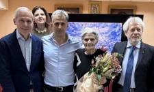 &laquo;Έ&nu;&alpha;&sigmaf; &alpha;&iota;ώ&nu;&alpha;&sigmaf; &zeta;&omega;&gamma;&rho;&alpha;&phi;&iota;&kappa;ή&raquo; &gamma;&iota;&alpha; &tau;&eta;&nu; &Alpha;&lambda;&epsilon;&xi;ά&nu;&delta;&rho;&alpha; &Alpha;&nu;&tau;&omega;&nu;ά