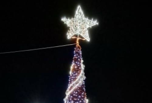 Με γιορτινή διάθεση η Μαγούλα υποδέχθηκε τα Χριστούγεννα