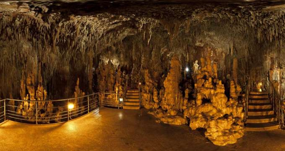 &Alpha;&nu;&omicron;&iota;&chi;&tau;ό &tau;&omicron; &Sigma;&pi;ή&lambda;&alpha;&iota;&omicron; &Kappa;&alpha;&sigma;&tau;&alpha;&nu;&iota;ά&sigmaf;  &tau;&omicron; &delta;&iota;ή&mu;&epsilon;&rho;&omicron; 24-25 &Mu;&alpha;&rho;&tau;ί&omicron;&upsilon;