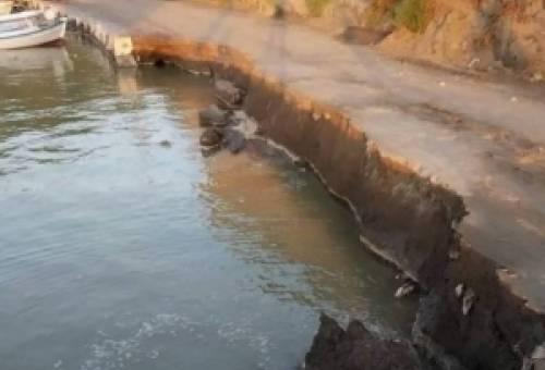 Ζημιές στο λιμάνι Παλαιοκάστρου Βατίκων λόγω εργασιών (ΦΩΤΟ)