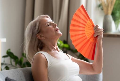 Γιατί γυναίκες κινδυνεύουν περισσότερο από τον καύσωνα;