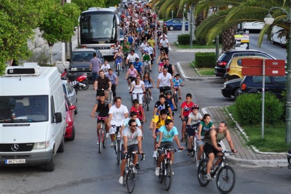 &Xi;&epsilon;&kappa;&iota;&nu;&omicron;ύ&nu; &omicron;&iota; &pi;&omicron;&delta;&eta;&lambda;&alpha;&tau;&omicron;&pi;&omicron;&rho;&epsilon;ί&epsilon;&sigmaf; &mu;&epsilon; &tau;&eta;&nu; &laquo;3&pi;&raquo; &sigma;&tau;&eta; &Sigma;&pi;ά&rho;&tau;&eta;