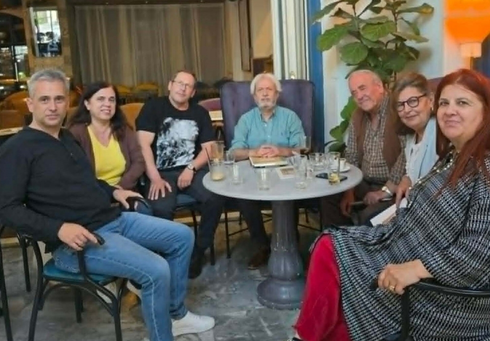 &Delta;&upsilon;&nu;&alpha;&mu;&iota;&kappa;ά &sigma;&upsilon;&nu;&epsilon;&chi;ί&zeta;&epsilon;&iota; &tau;&eta;&nu; &pi;&omicron;&lambda;&upsilon;&sigma;&chi;&iota;&delta;ή &pi;&rho;&omicron;&sigma;&phi;&omicron;&rho;ά &tau;&eta;&sigmaf; &eta; Έ&nu;&omega;&sigma;&eta; &Pi;&nu;&epsilon;&upsilon;&mu;&alpha;&tau;&iota;&kappa;ώ&nu; &Delta;&eta;&mu;&iota;&omicron;&upsilon;&rho;&gamma;ώ&nu; &Lambda;&alpha;&kappa;&omega;&nu;ί&alpha;&sigmaf;