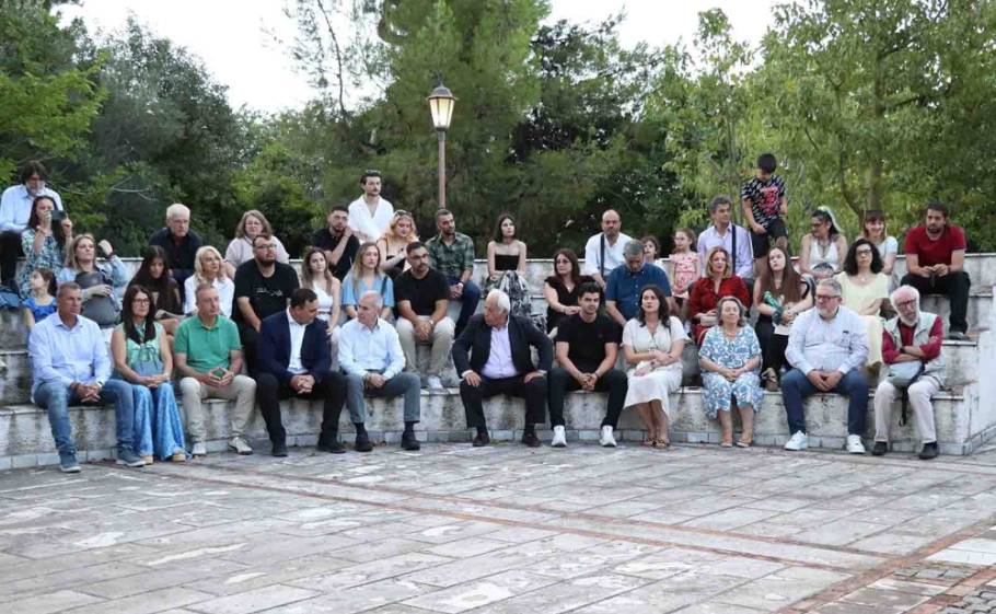 &laquo;&Phi;ώ&nu;&alpha;&xi;&epsilon;&raquo; &pi;&alpha;&rho;&omicron;ύ&sigma;&alpha; &eta; &Alpha;&upsilon;&tau;&omicron;&delta;&iota;&omicron;ί&kappa;&eta;&sigma;&eta; &gamma;&iota;&alpha; &delta;&iota;ά&sigma;&omega;&sigma;&eta; &tau;&omicron;&upsilon; &Iota;&Nu;&Epsilon;&Beta;&Upsilon;&Pi;