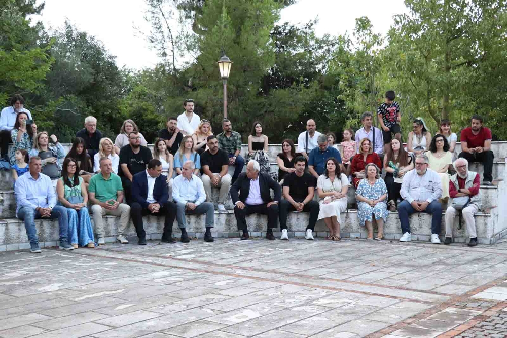 &laquo;&Phi;ώ&nu;&alpha;&xi;&epsilon;&raquo; &pi;&alpha;&rho;&omicron;ύ&sigma;&alpha; &eta; &Alpha;&upsilon;&tau;&omicron;&delta;&iota;&omicron;ί&kappa;&eta;&sigma;&eta; &gamma;&iota;&alpha; &delta;&iota;ά&sigma;&omega;&sigma;&eta; &tau;&omicron;&upsilon; &Iota;&Nu;&Epsilon;&Beta;&Upsilon;&Pi;