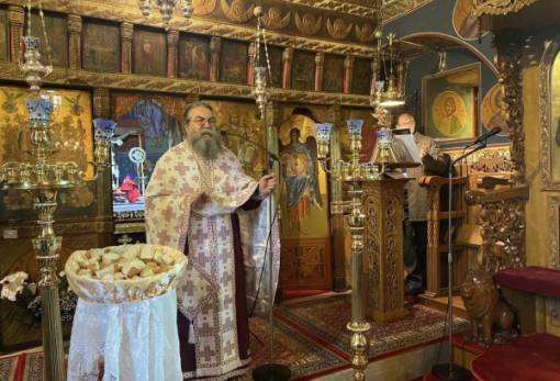 Η Αρεόπολη τίμησε τους Τρεις Ιεράρχες