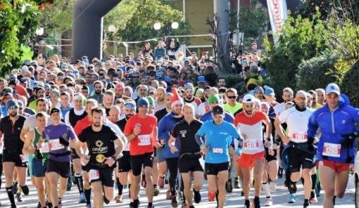 &Omicron; &Tau;&alpha;ΰ&gamma;&epsilon;&tau;&omicron;&sigmaf; &upsilon;&pi;&omicron;&delta;έ&chi;&epsilon;&tau;&alpha;&iota; &tau;&omicron;&nu; 12&omicron; &Kappa;&alpha;&sigma;&tau;ό&rho;&epsilon;&iota;&omicron; &Omicron;&rho;&epsilon;&iota;&nu;ό &Eta;&mu;&iota;&mu;&alpha;&rho;&alpha;&theta;ώ&nu;&iota;&omicron;