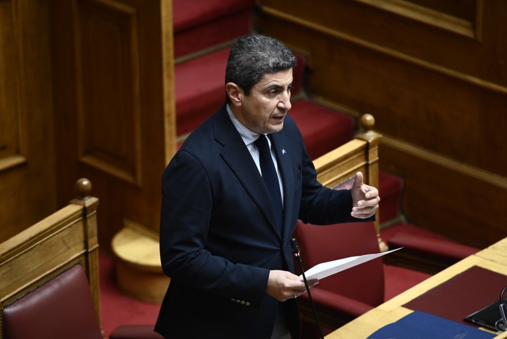 &Alpha;&upsilon;&gamma;&epsilon;&nu;ά&kappa;&eta;&sigmaf;: &Kappa;&alpha;&iota;&nu;&omicron;&tau;&omicron;&mu;ί&alpha; &kappa;&alpha;&iota; &alpha;&nu;ά&pi;&tau;&upsilon;&xi;&eta; &tau;&omicron;&upsilon; &pi;&rho;&omega;&tau;&omicron;&gamma;&epsilon;&nu;&omicron;ύ&sigmaf; &tau;&omicron;&mu;έ&alpha;