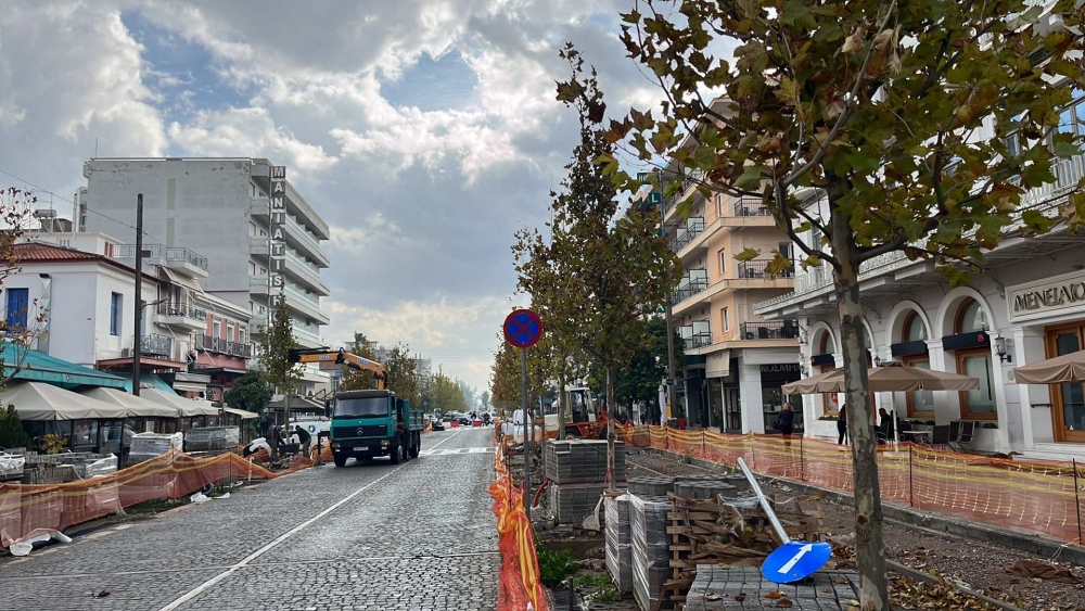 &Alpha;&pi;&alpha;&nu;&tau;ή&sigma;&epsilon;&iota;&sigmaf; &sigma;&tau;&omicron; &Delta;&Sigma; &Sigma;&pi;ά&rho;&tau;&eta;&sigmaf; &gamma;&iota;&alpha; &Pi;&alpha;&lambda;&alpha;&iota;&omicron;&lambda;ό&gamma;&omicron;&upsilon;, Open mall &kappa;&alpha;&iota; &Gamma;&omicron;&upsilon;&delta;έ