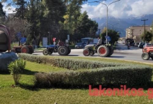 «Δίνουμε αγώνα για επιβίωση» φώναξαν οι αγρότες στη Σπάρτη