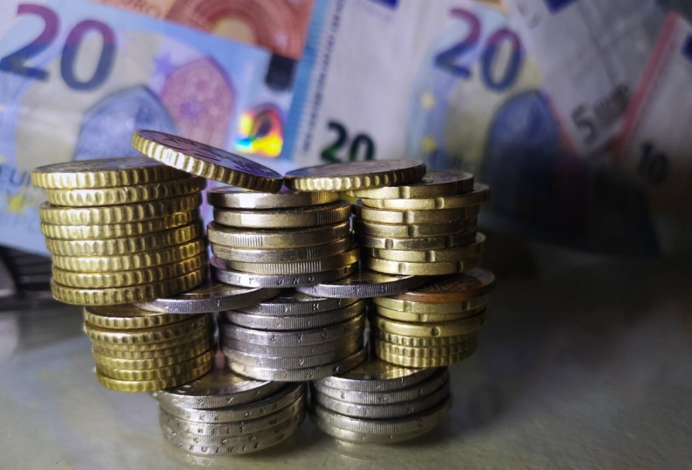 Τι αλλάζει στις ασφαλιστικές εισφορές των μη μισθωτών