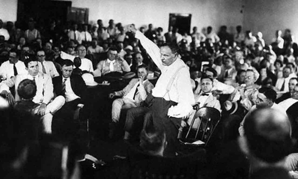 Η «Δίκη των Πιθήκων»: Όταν η επιστήμη σύρθηκε στα δικαστήρια από τη θρησκεία